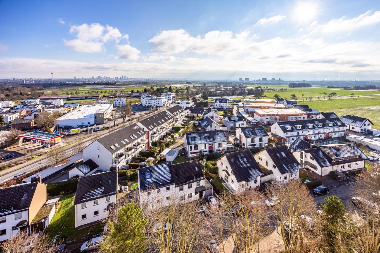 Moderne 2-Zimmer-Wohnung Mit Atemberaubender Skyline Aussicht Auf Frankfurt! Steinbach im Taunus Exterior photo